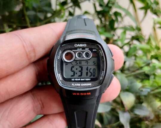 Casio Illuminator W-210