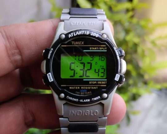 Timex Atlantis 100 TW2U31100