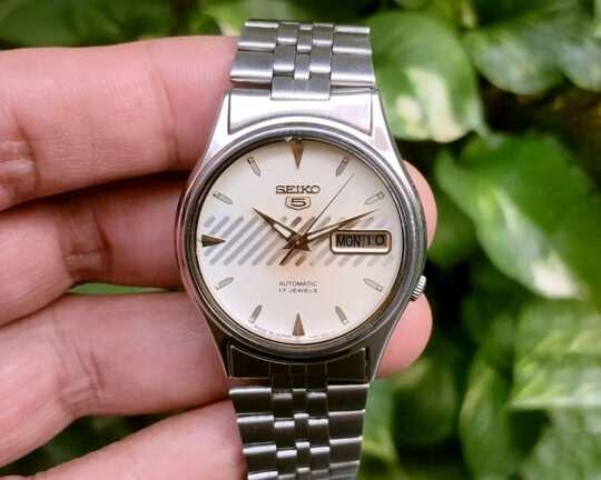 Seiko 5 17 Jewels Automatic 7009-3101