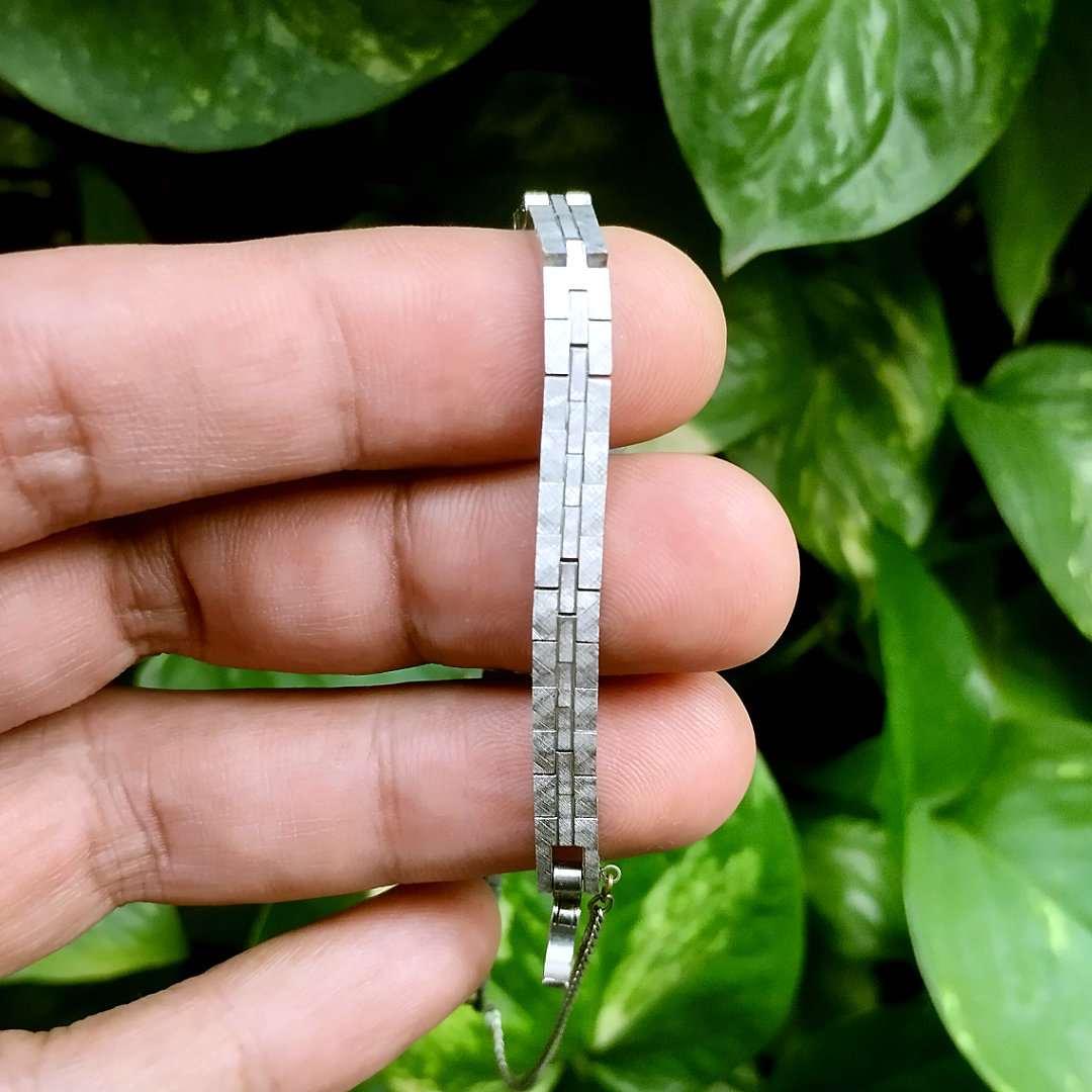 Seiko 17 Jewels Women's Hand-Wound 17-335A - Image 6