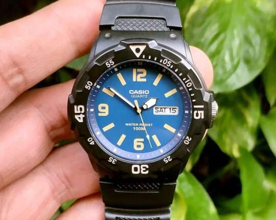 Casio Easy Reader Diver MRW-200H