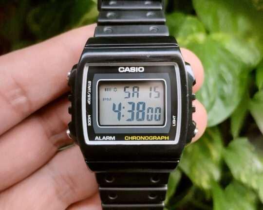 Casio Digital Chronograph W-215H