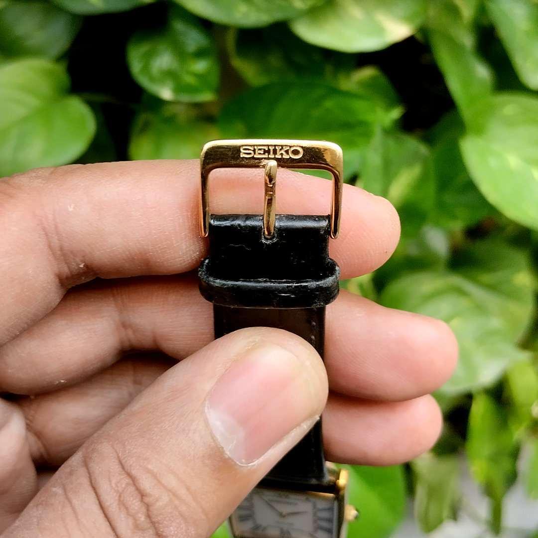 Seiko Rare Solar Tank V115-0BC0 - Image 6