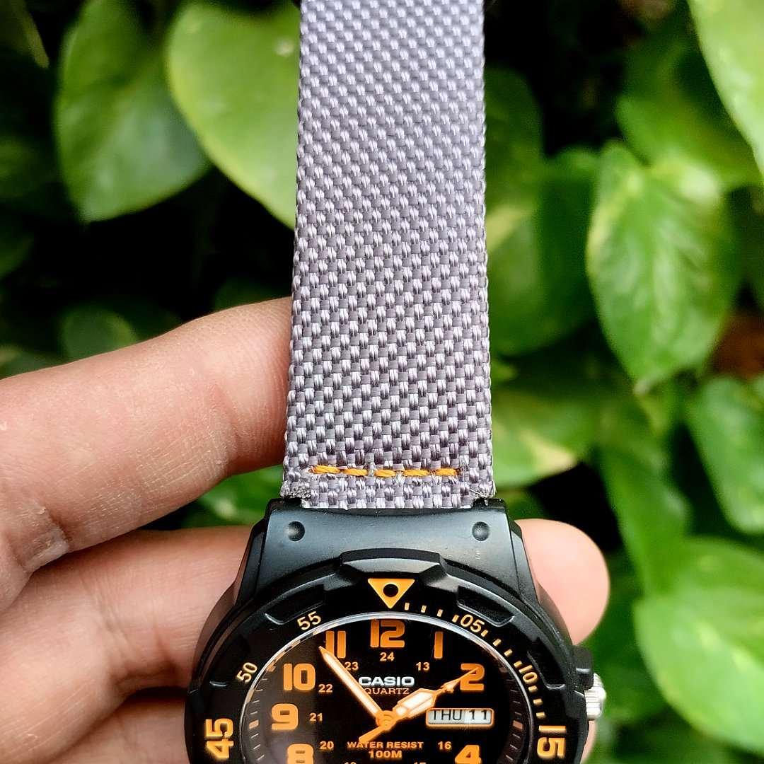 Casio Orange Indices Diver MRW-200H - Image 9