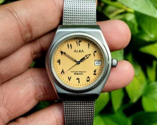 Alba Men's Arabic Dial V742-X003