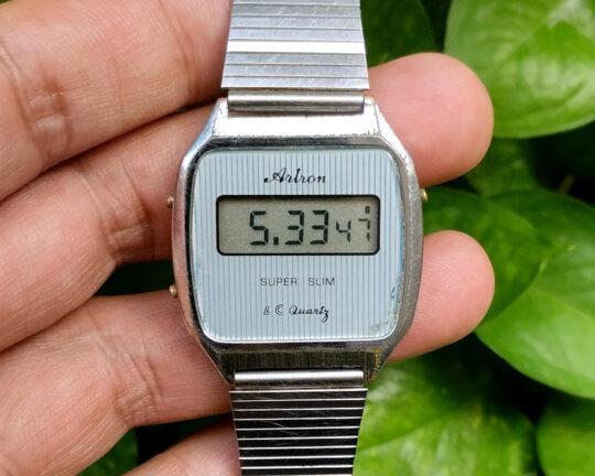 Artron Super Slim Digital Quartz