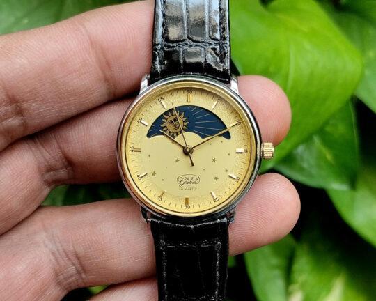 Global Moon Phase Simple Quartz
